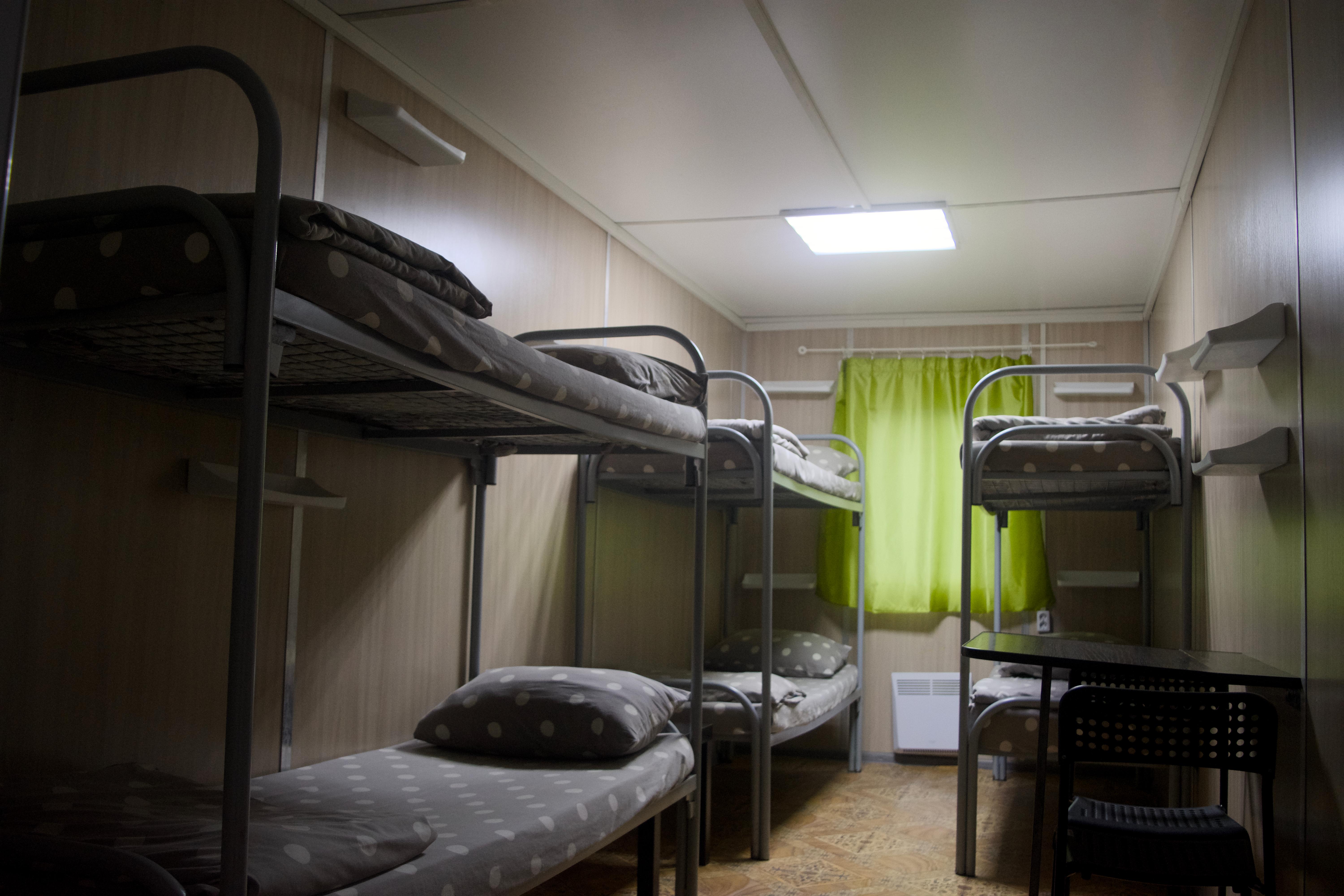 Еще один номер в общежитии в Усть-Луге